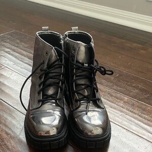 Stylish Silver Girl’s Boots